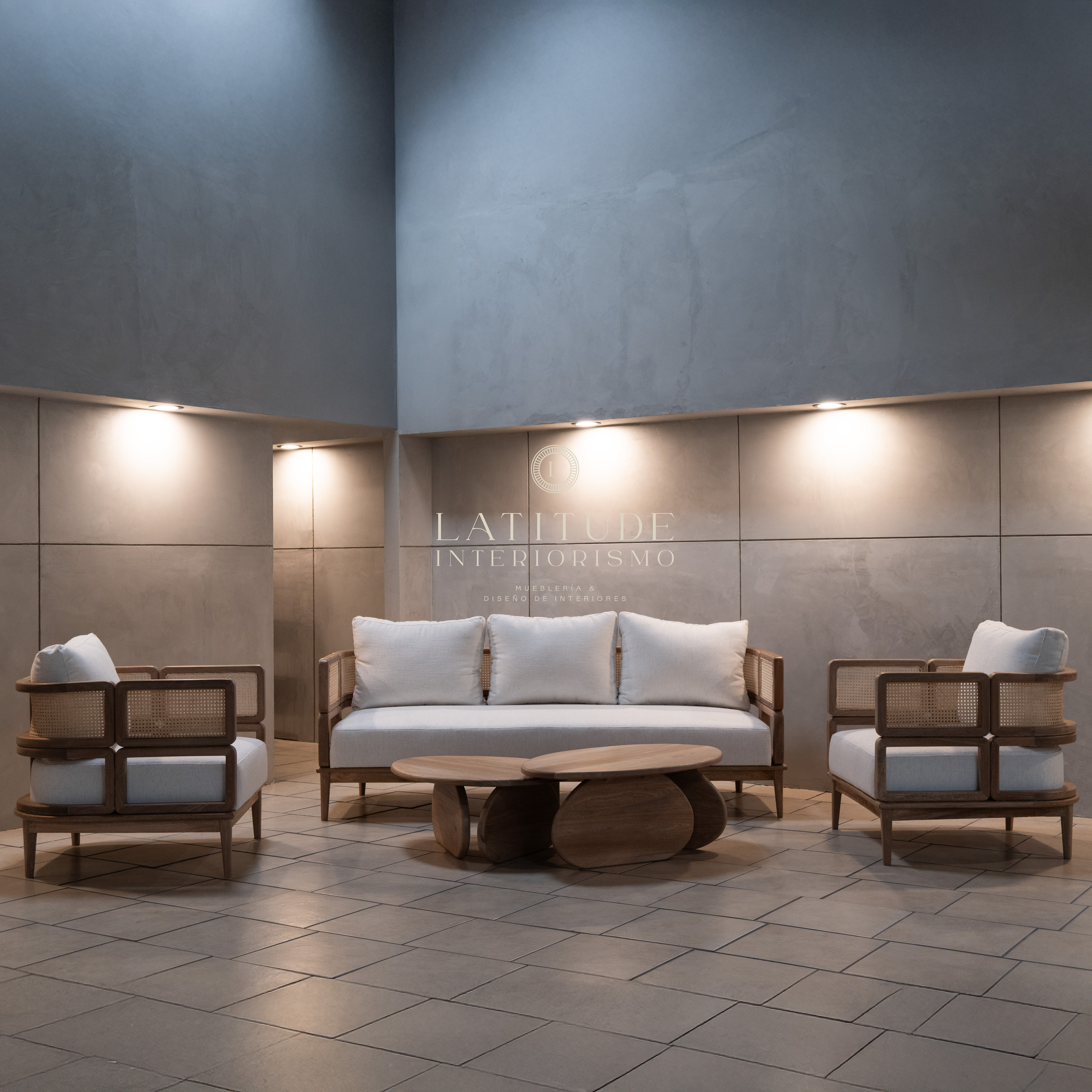 LATITUDE INTERIORISMO
